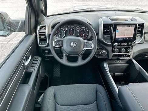 New 2026 RAM 1500 4x4 Crew Cab image 28