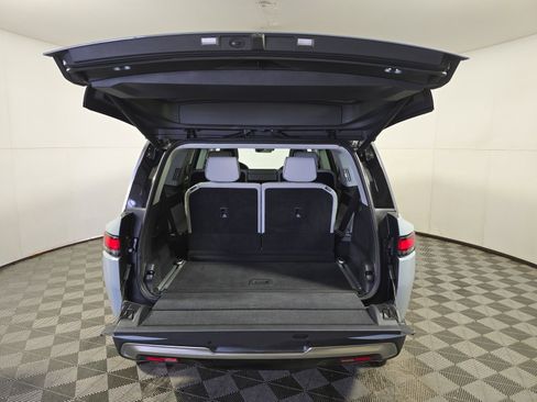 Used 2024 Rivian R1S Adventure AWD/4WD image 15