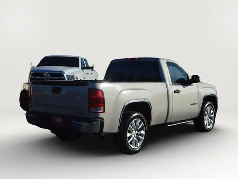 Used 2008 GMC Sierra 1500 W/T w/ SL Package image 7