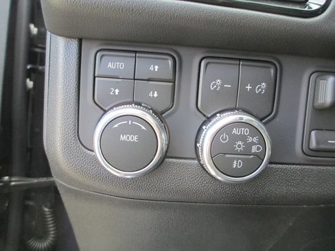 New 2026 GMC Yukon XL Elevation w/ Elevation Premium Package AWD/4WD image 17