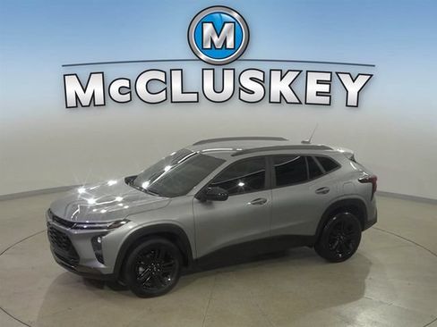 Certified 2025 Chevrolet Trax ACTIV w/ Driver Confidence Package FWD image 1