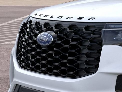 New 2026 Ford Explorer ST-Line w/ ST-Line Street Pack RWD image 17