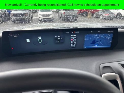 Used 2025 Ford Expedition Active RWD image 16