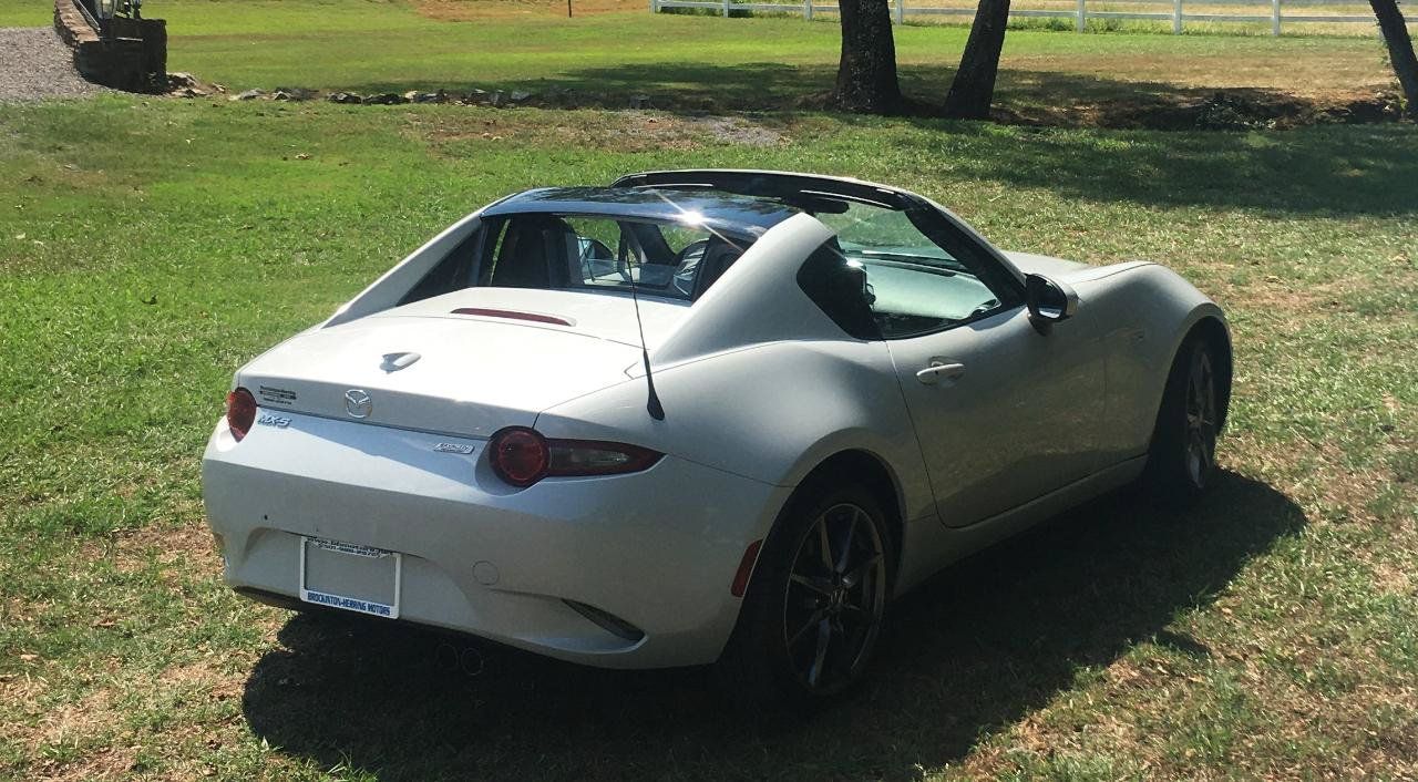 Used 2017 MAZDA MX-5 Miata RF Grand Touring RWD image 7