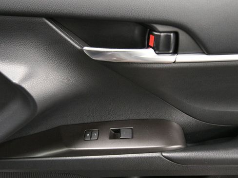 Certified 2023 Toyota Camry SE w/ Cold Weather Package image 28