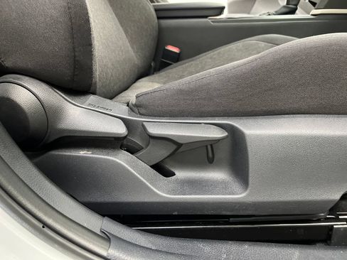 Used 2025 Toyota Camry LE FWD image 26