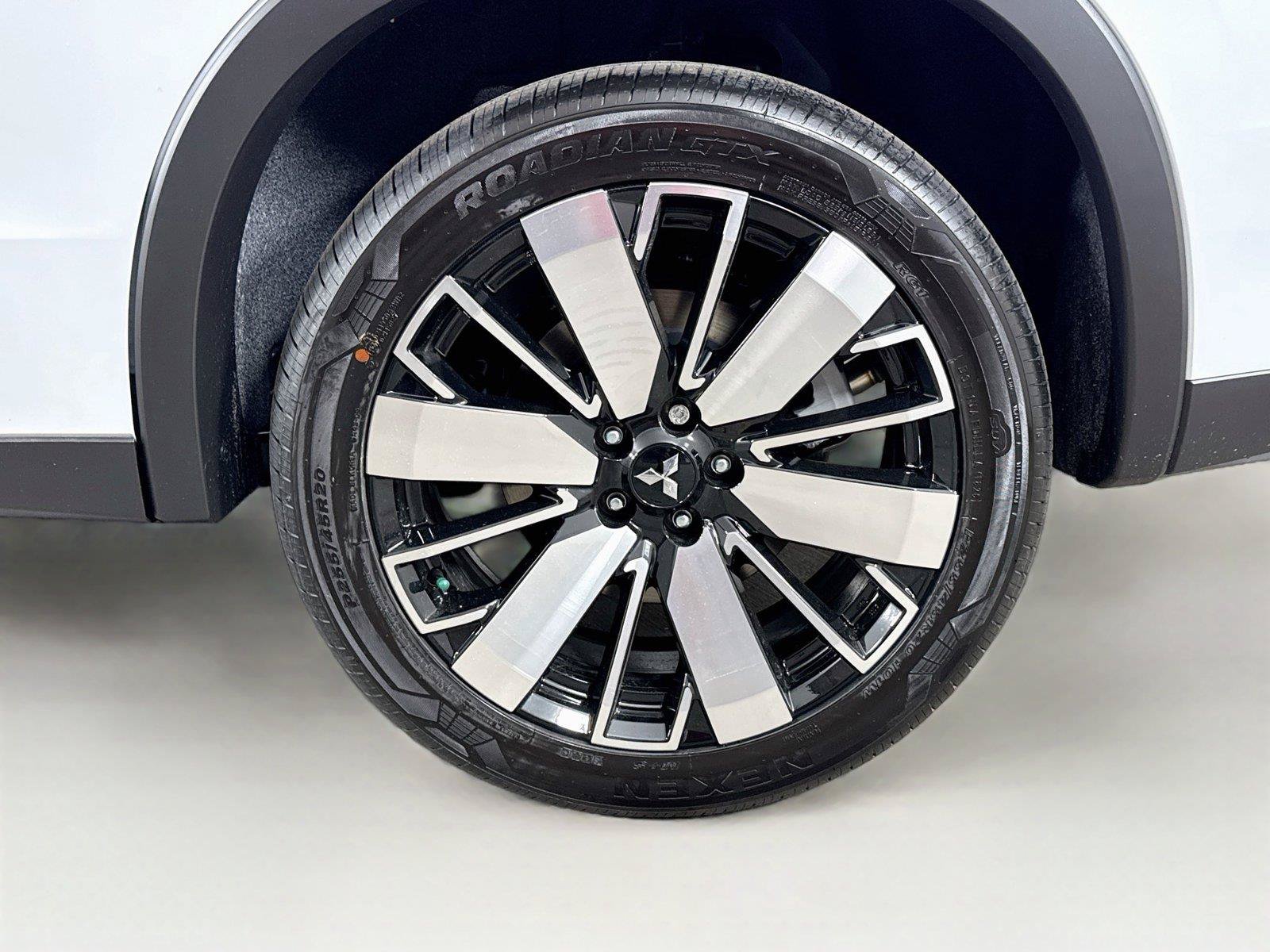New 2026 Mitsubishi Outlander SE FWD image 31