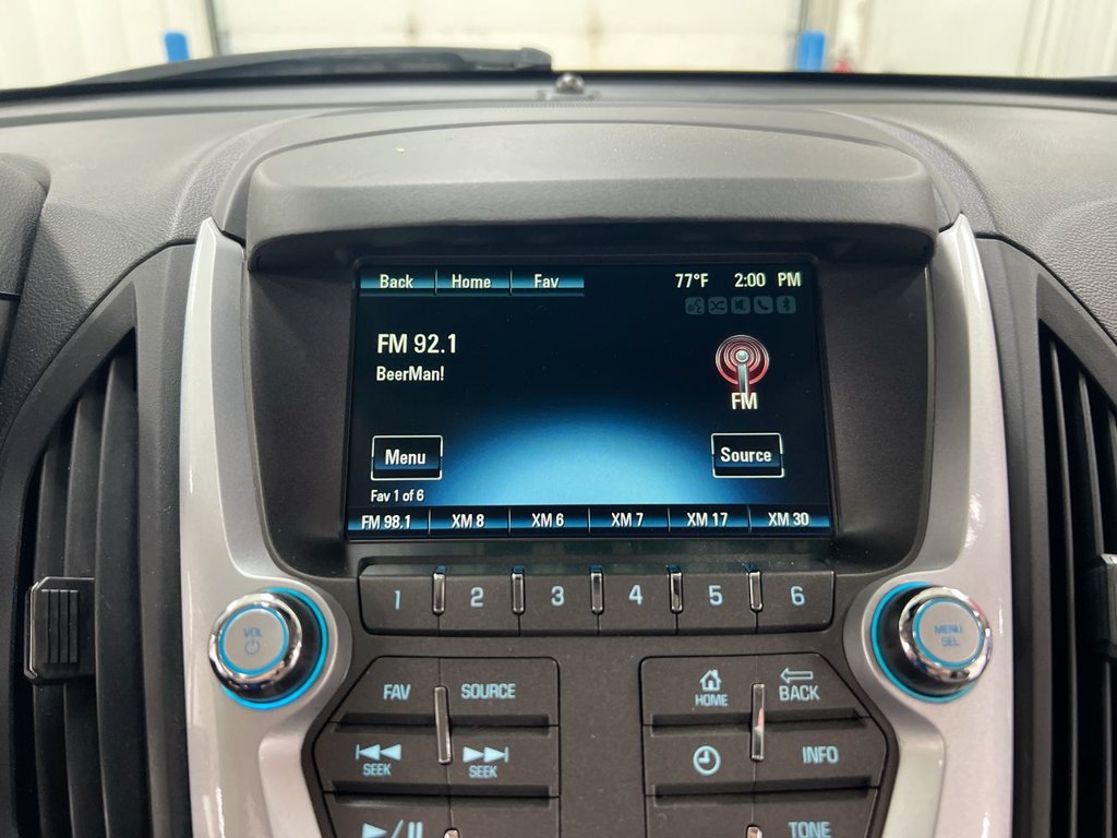 Used 2015 Chevrolet Equinox LT w/ Driver Convenience Package FWD image 14