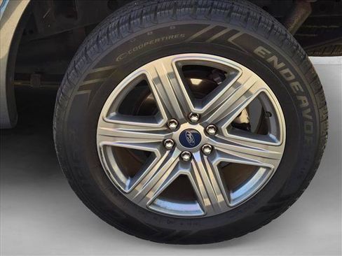 Used 2019 Ford F150 XLT w/ Equipment Group 302A Luxury RWD image 10