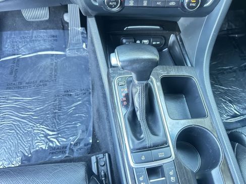 Used 2019 Kia Optima EX w/ EX Premium Package FWD image 18