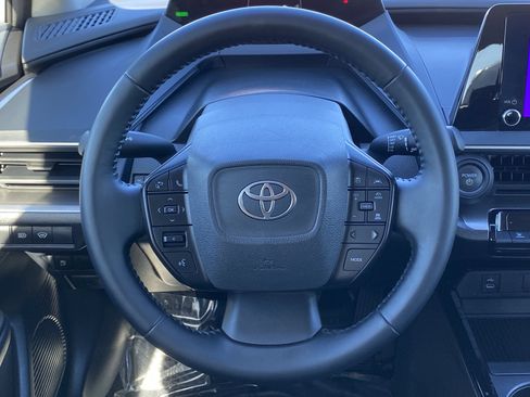 Certified 2025 Toyota Prius LE image 16