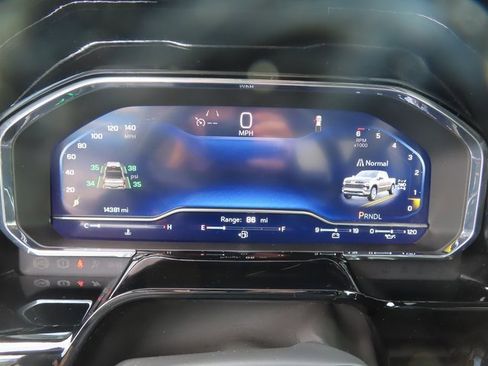 Used 2025 Chevrolet Silverado 1500 LT image 18