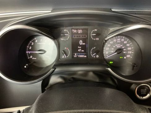 Used 2020 Toyota Sequoia Platinum AWD/4WD image 29