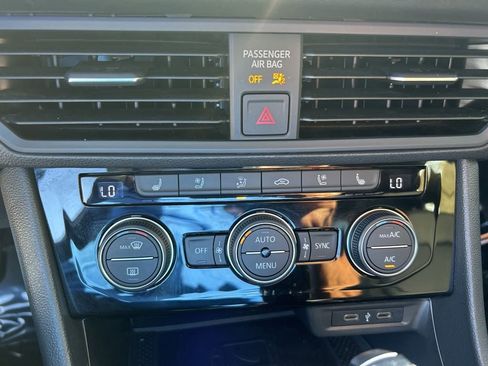 Used 2021 Volkswagen Jetta GLI Autobahn image 42