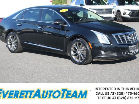 Used 2013 Cadillac XTS FWD image 1
