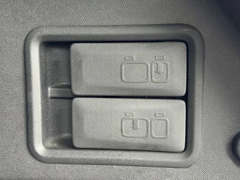 Used 2024 GMC Terrain SLE AWD/4WD image 30