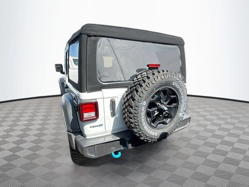 Used 2023 Jeep Wrangler Unlimited w/ Cold Weather Group AWD/4WD image 6
