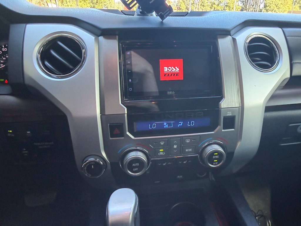 Used 2018 Toyota Tundra Limited w/ Limited Premium Package AWD/4WD image 19