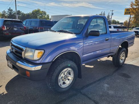 Used 1999 Toyota Tacoma 4x4 Regular Cab image 4