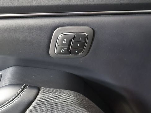 Used 2025 Ford Mustang Mach-E Premium AWD/4WD image 33