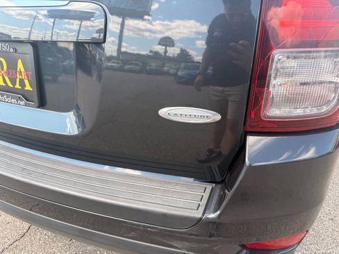 Used 2014 Jeep Compass Latitude w/ Sun/Sound Group AWD/4WD image 22