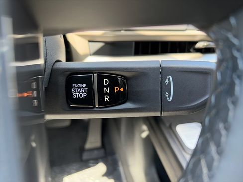 Used 2027 Kia Telluride LX FWD image 14