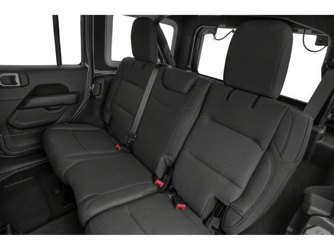 Used 2019 Jeep Wrangler Unlimited Sahara AWD/4WD image 8