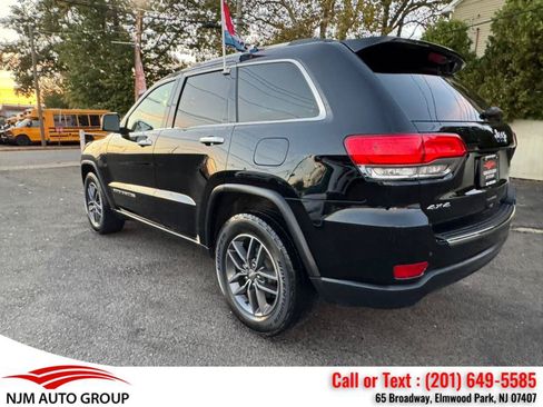 Used 2017 Jeep Grand Cherokee Limited AWD/4WD image 13
