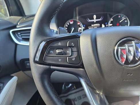 Used 2024 Buick Enclave Avenir w/ Avenir Technology Package image 19