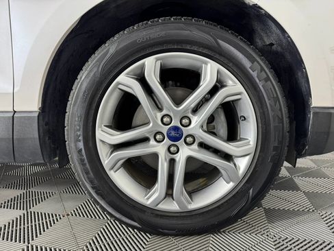 Used 2017 Ford Edge Titanium w/ Technology Package FWD image 48