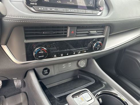 New 2026 Nissan Rogue SV FWD image 22