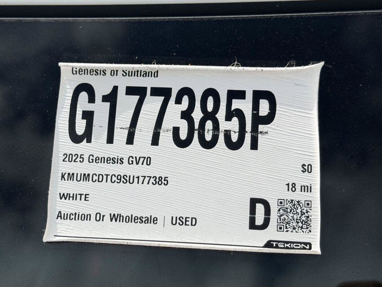 Used 2025 Genesis GV70 3.5T Sport AWD/4WD image 47