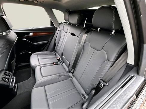 Used 2022 Audi Q5 2.0T Premium Plus w/ Premium Plus Package image 28