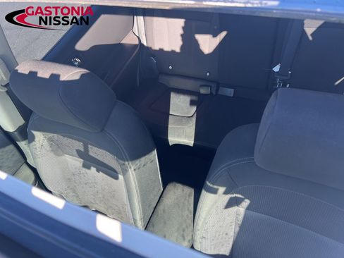 Used 2012 Nissan Rogue SV w/ Premium Pkg image 32