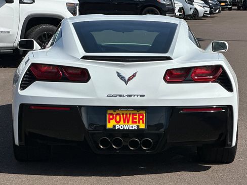 Used 2019 Chevrolet Corvette Stingray Coupe w/ 1LT RWD image 5