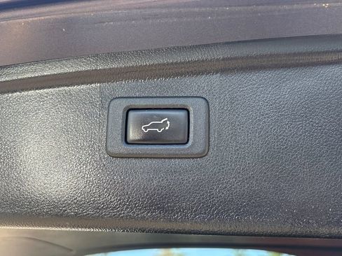 Used 2015 Subaru Outback 2.5i Limited AWD/4WD image 23