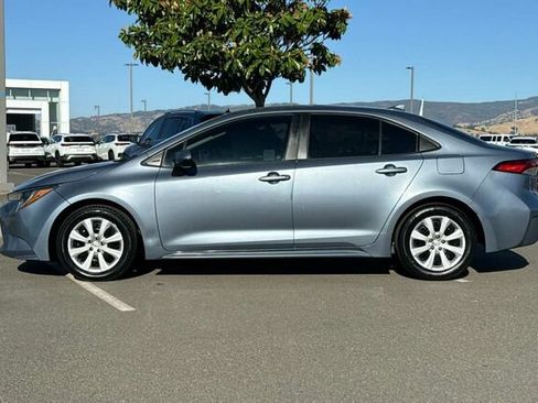 Used 2022 Toyota Corolla LE FWD image 7