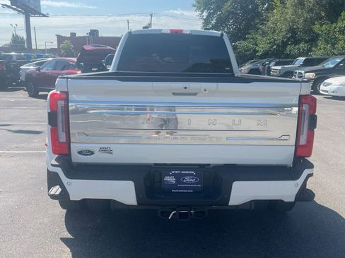 Used 2025 Ford F450 Platinum w/ Platinum Plus Package image 19