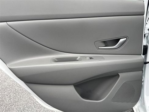 New 2026 Hyundai Elantra Blue image 21