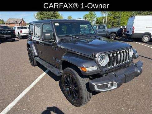Certified 2025 Jeep Wrangler Unlimited Sahara AWD/4WD image 2