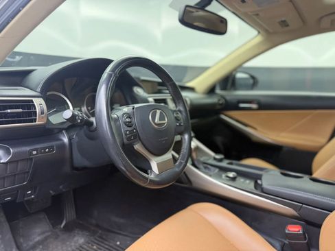 Used 2016 Lexus IS 200t RWD image 12