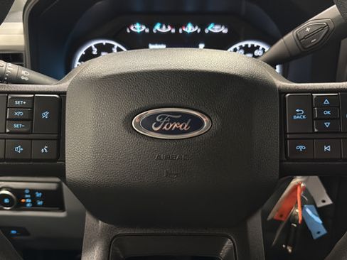 Used 2024 Ford F350 XLT w/ 360-Degree Camera Package AWD/4WD image 15