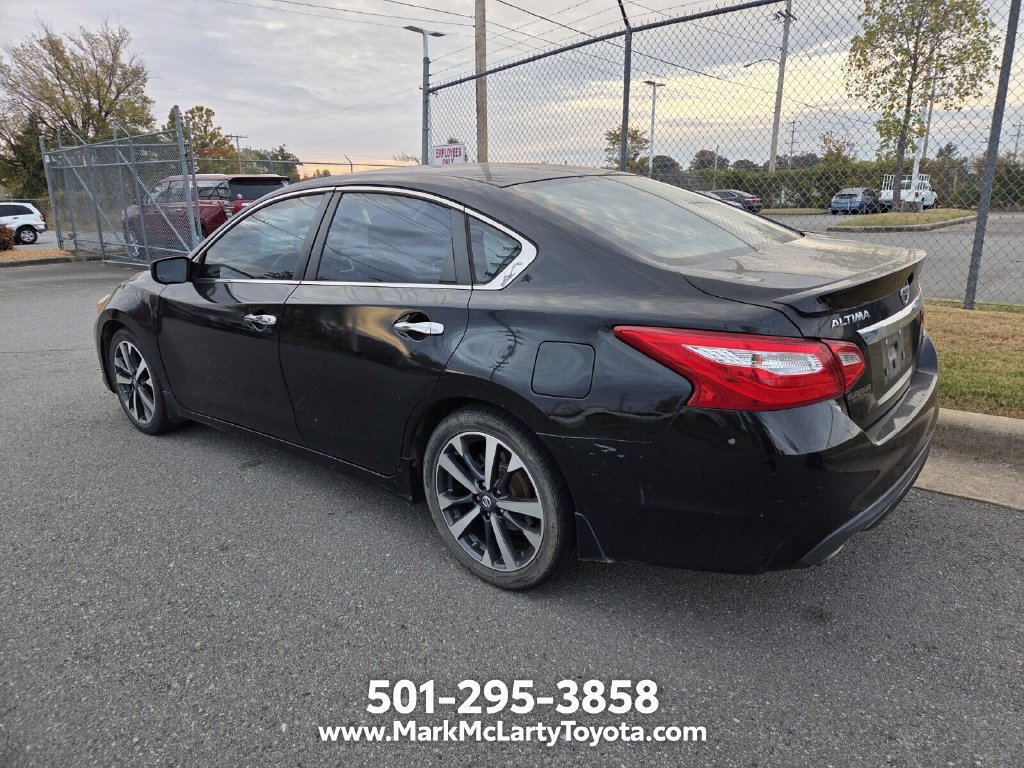 Used 2016 Nissan Altima 2.5 SR FWD image 5