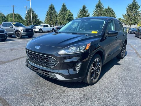 Used 2022 Ford Escape SE w/ SE Sport Appearance Package AWD/4WD image 8