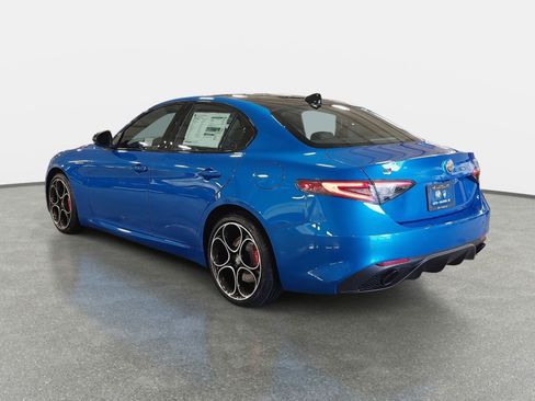 New 2025 Alfa Romeo Giulia AWD w/ Veloce Package AWD image 7