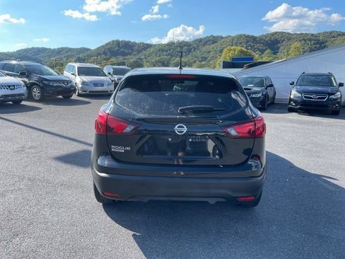 Used 2019 Nissan Rogue Sport S image 7