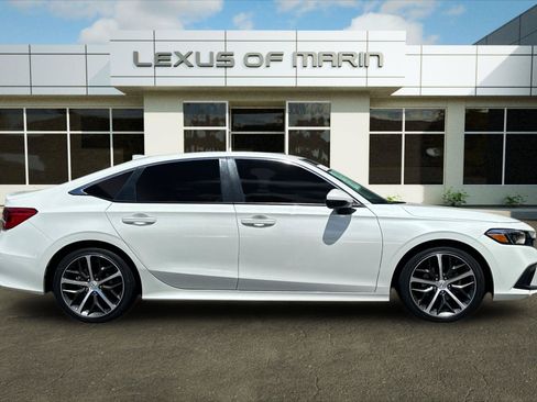 Used 2024 Honda Civic Touring image 7