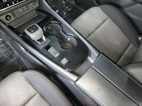 Used 2026 Nissan Rogue SV FWD image 22