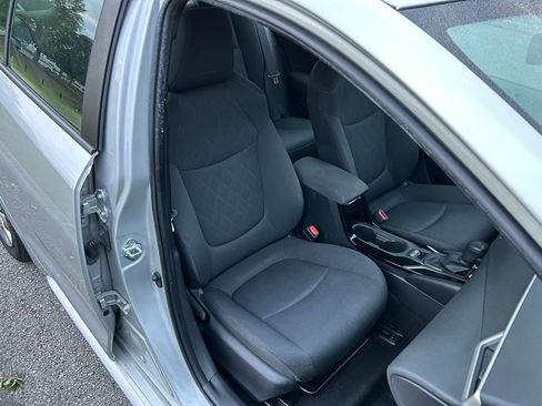 Used 2022 Toyota Corolla LE image 15