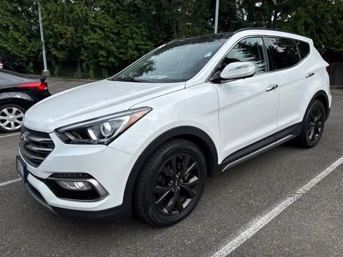 Used 2017 Hyundai Santa Fe Sport AWD/4WD image 2